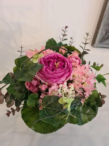 Blumenstrauß kurz gebunden mit Rosen & Hortensien 